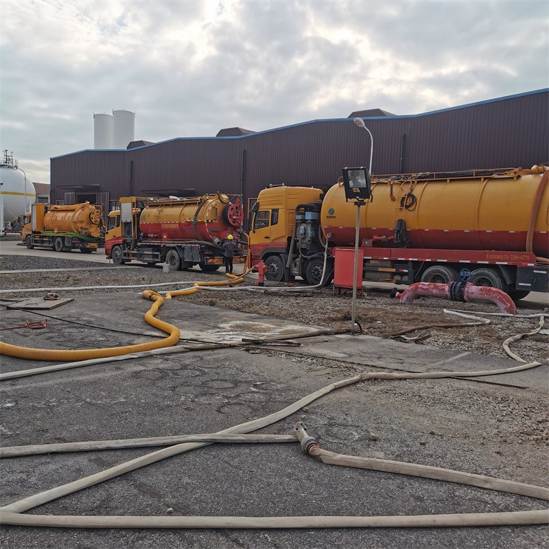 赣县污水池清理